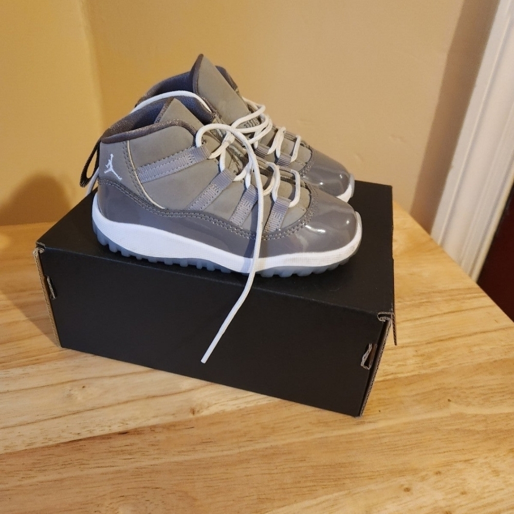 Kids Jordan 11s